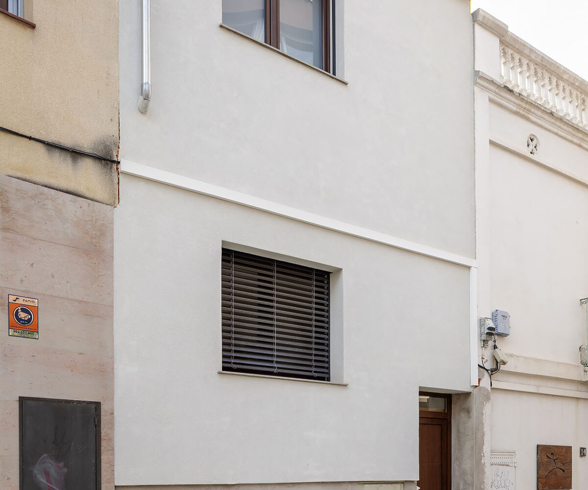 Fachada casa rehabilitada energèticament