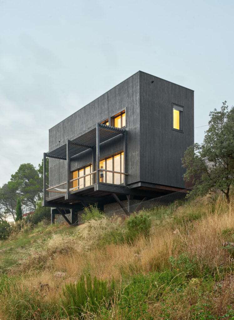 Vivienda unifamiliar pasiva con estructura de madera y fachada ventilada en Matadepera